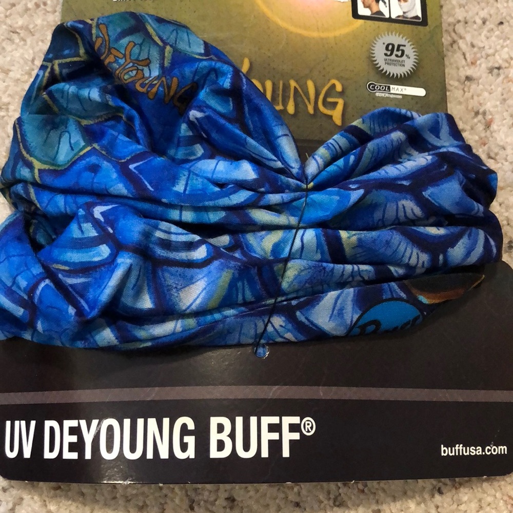 Buff multifunctional headwear NWT